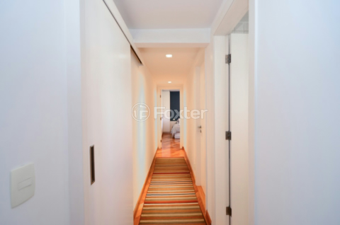 Image 3 - 918670