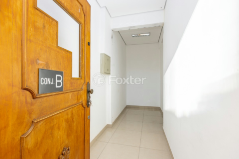 Image 25 - 918673