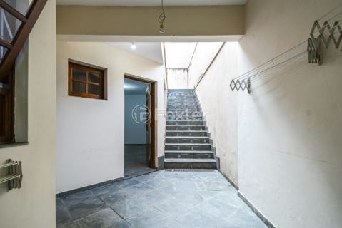 Image 18 - 918690
