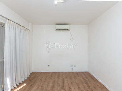 Image 32 - 918706
