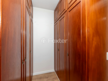Image 30 - 918706