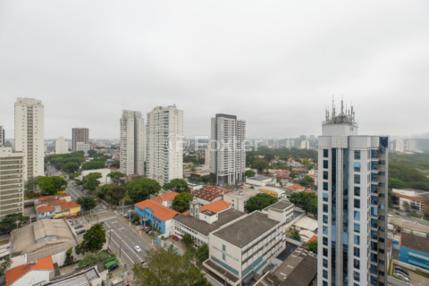 Image 17 - 918733