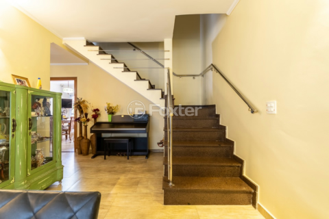 Image 11 - 918741