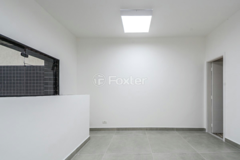 Image 4 - 918743