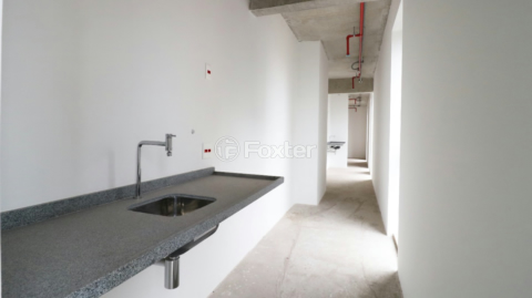 Image 18 - 918746