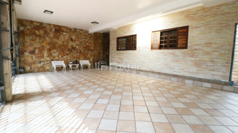 Image 3 - 918754