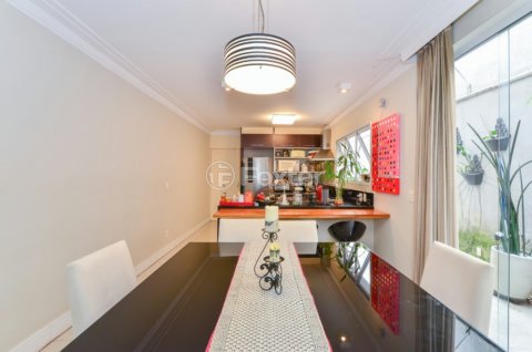 Image 7 - 918787