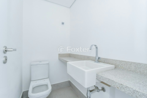 Image 17 - 918795