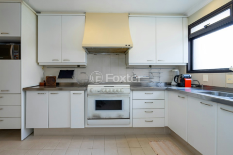 Image 42 - 918810