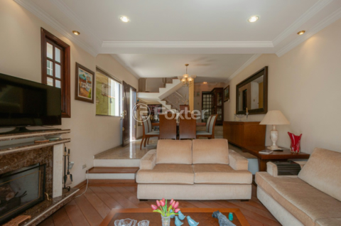Image 10 - 918816
