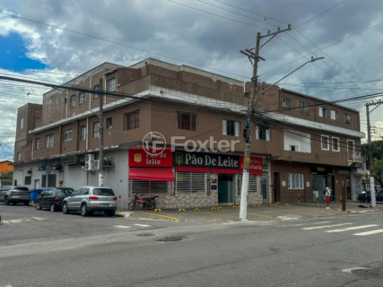 Image 20 - 918852