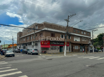 Image 21 - 918852
