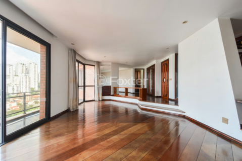 Image 4 - 918853
