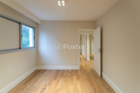 Image 35 - 918868