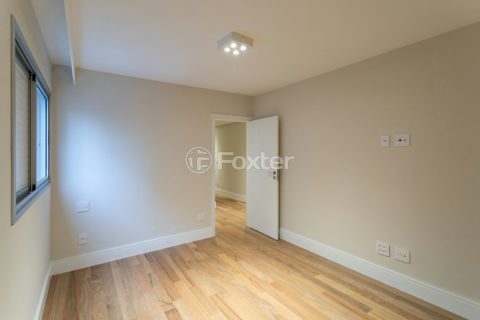Image 38 - 918868