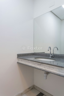 Image 6 - 918871