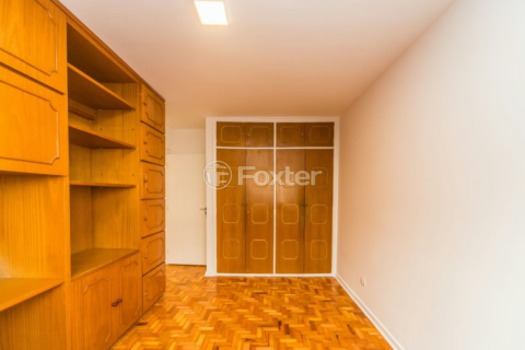 Image 17 - 918872