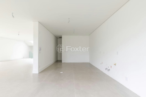 Image 8 - 918877