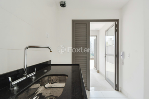 Image 6 - 918893