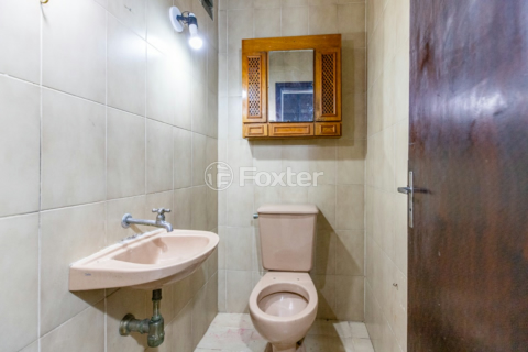 Image 7 - 918911
