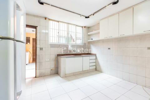 Image 8 - 918911