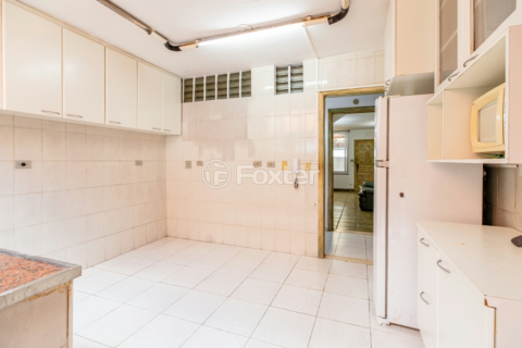 Image 11 - 918911