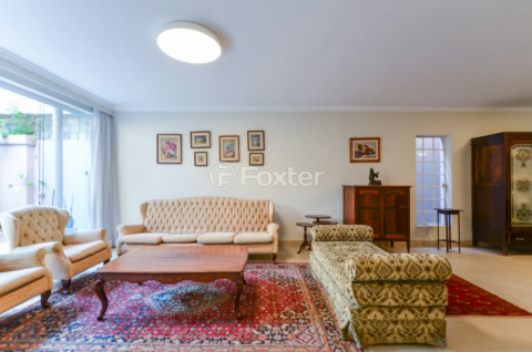 Image 3 - 918918