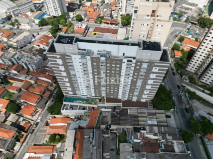 Image 18 - 918927