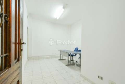Image 13 - 918930