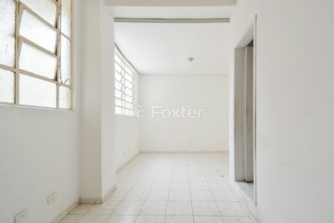 Image 36 - 918930