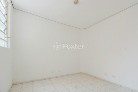 Image 37 - 918930