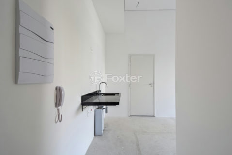 Image 13 - 918935