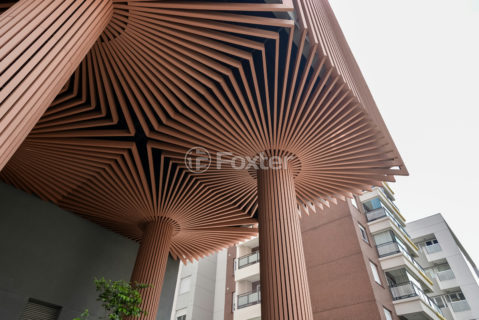 Image 5 - 918935