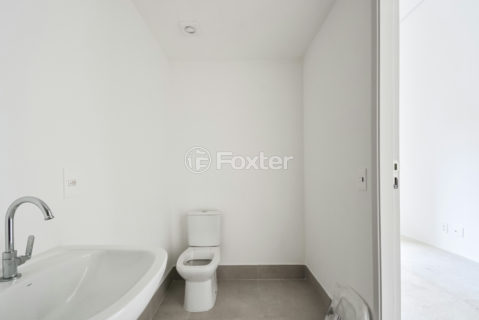 Image 33 - 918935