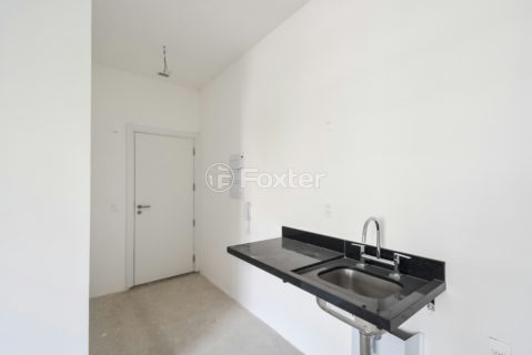 Image 28 - 918935