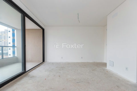 Image 2 - 918939