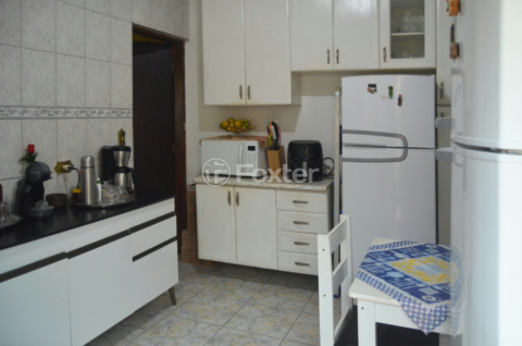 Image 6 - 918947