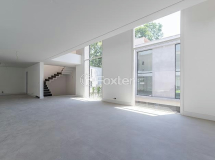 Image 6 - 918971