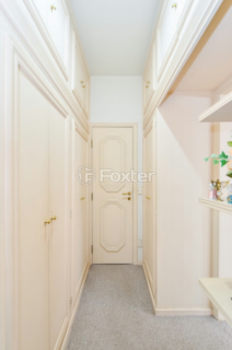 Image 32 - 918974