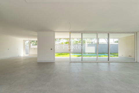Image 7 - 918980