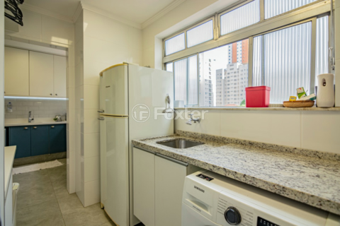Image 61 - 918982