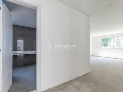 Image 18 - 918984