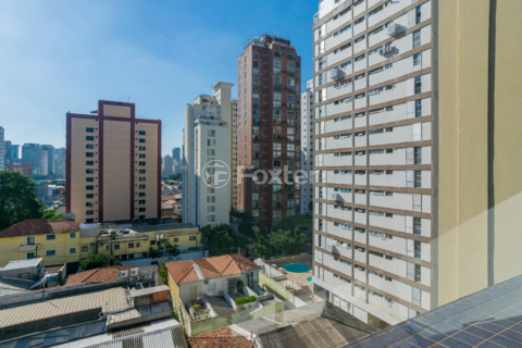 Image 11 - 919009