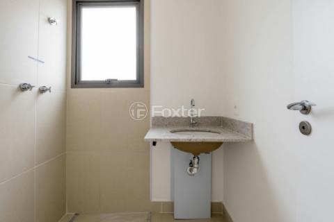 Image 21 - 919200