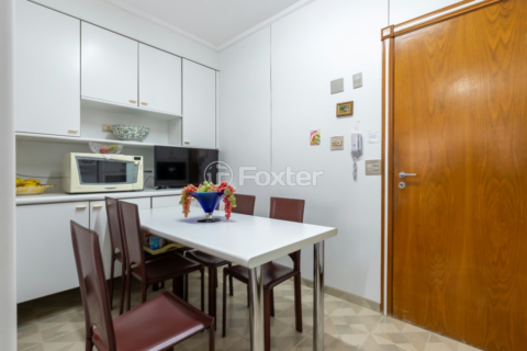 Image 40 - 919213
