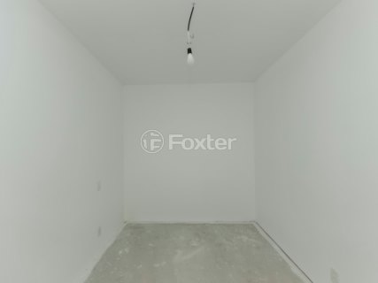 Image 27 - 919260