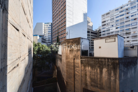 Image 15 - 919311
