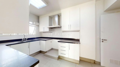 Image 32 - 919312