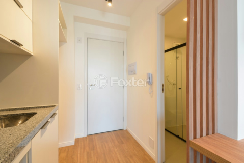 Image 4 - 919326