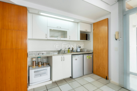 Image 7 - 919348